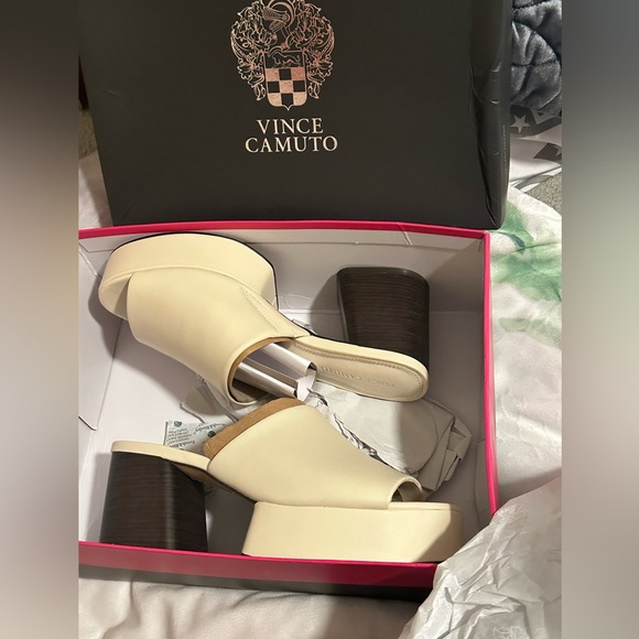 Vince Camuto Shoes - Cream and brown Vince Camuto summer heels